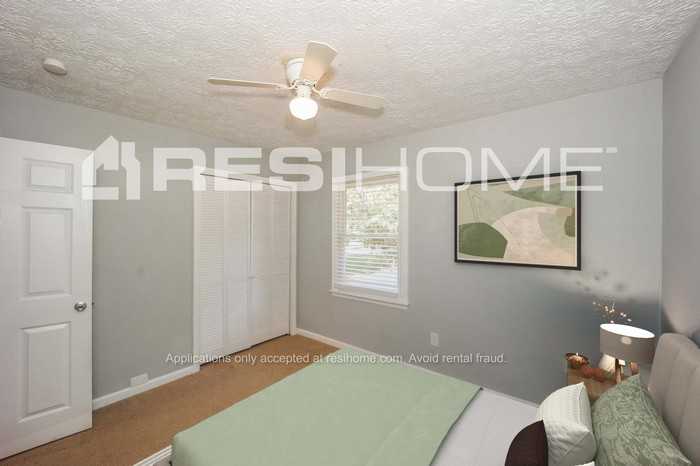 8 Thomas Way - Photo 5 of 19