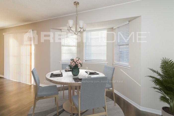 6004 Highcrest Dr - Photo 4 of 17