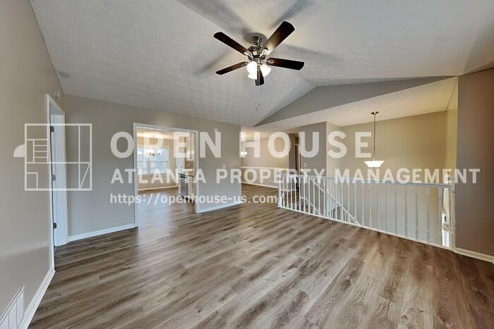 235 Austin Dr - Photo 4 of 21