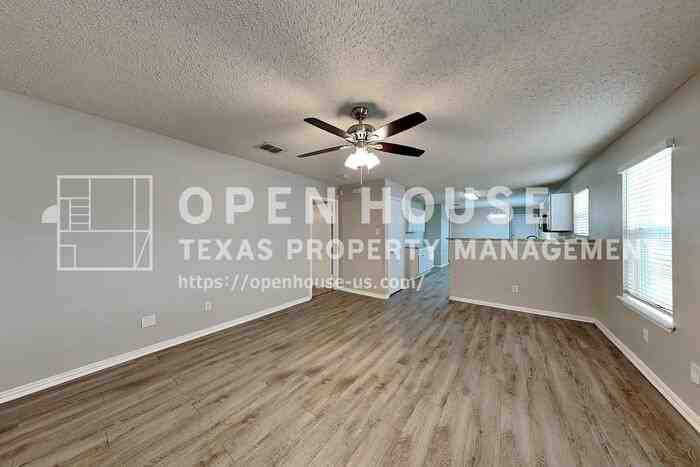 6621 Waterhill Ln - Photo 4 of 20