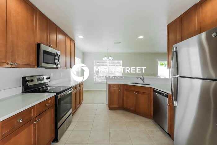 11420 Bay Gardens Loop - Photo 6 of 17