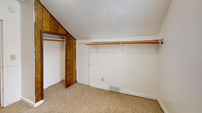 815 N 16th St #3 - Photo 3 of 9