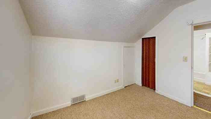 815 N 16th St #3 - Photo 4 of 9