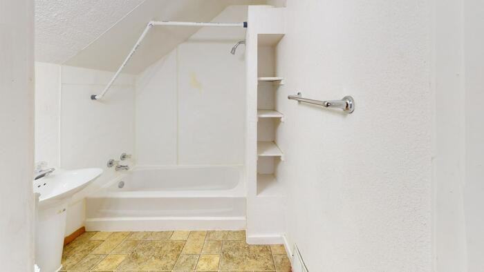 815 N 16th St #3 - Photo 6 of 9