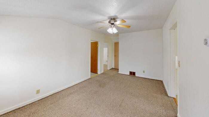 815 N 16th St #3 - Photo 7 of 9