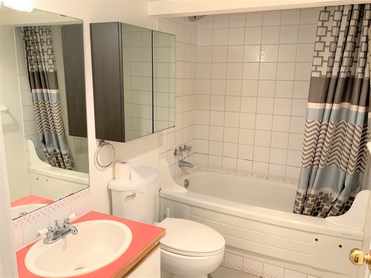 3437 West 2nd Avenue - Photo 4 of 5