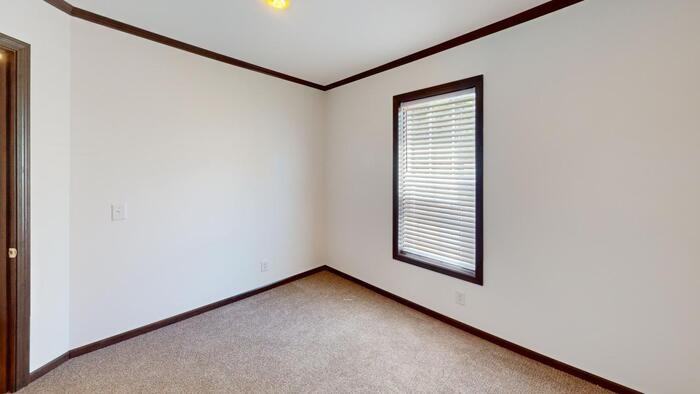 133 Northwest Dr - Photo 7 of 12