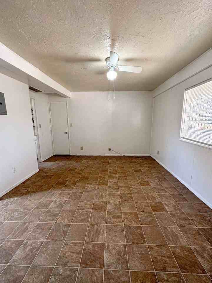 3719 E Fairmount St #8 - Photo 3 of 7