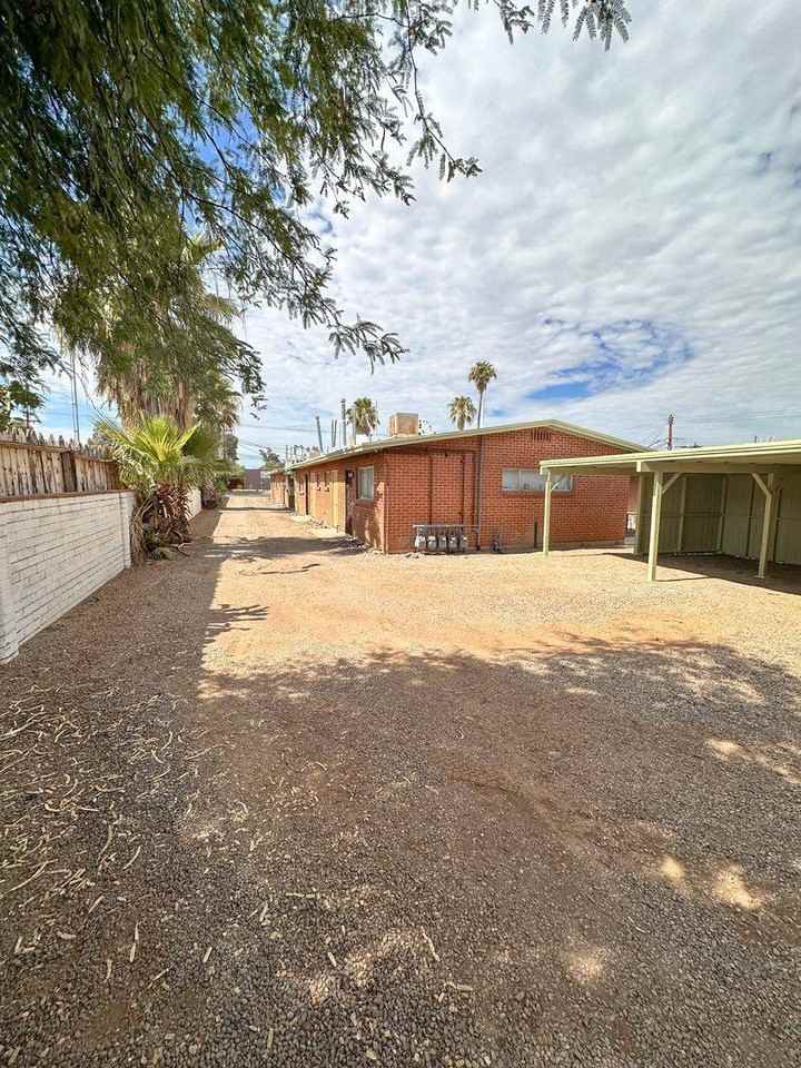 3719 E Fairmount St #8 - Photo 7 of 7