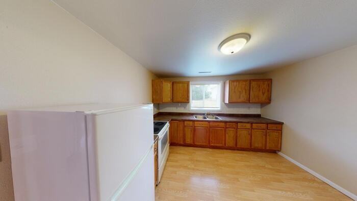 1508 N 14th St #B - Photo 4 of 14