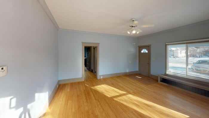 205 3rd Ave Ne #1 - Photo 6 of 17