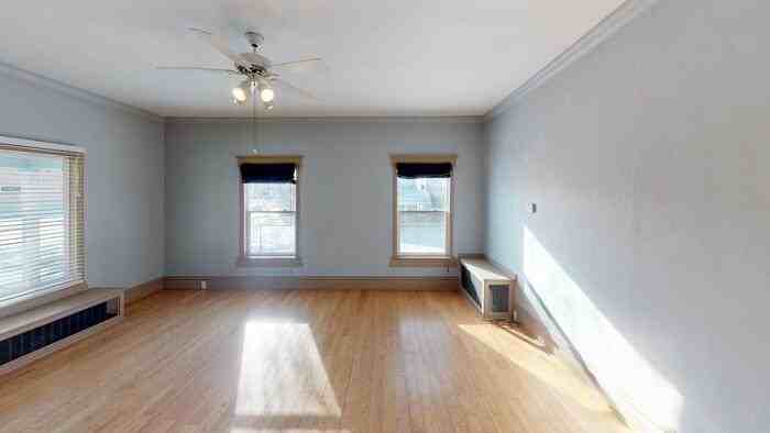 205 3rd Ave Ne #1 - Photo 7 of 17