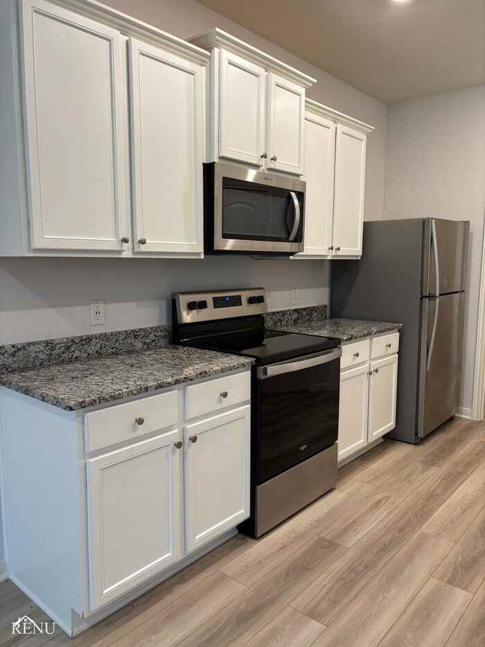 10494 Sweetwater Creek Dr - Photo 2 of 22