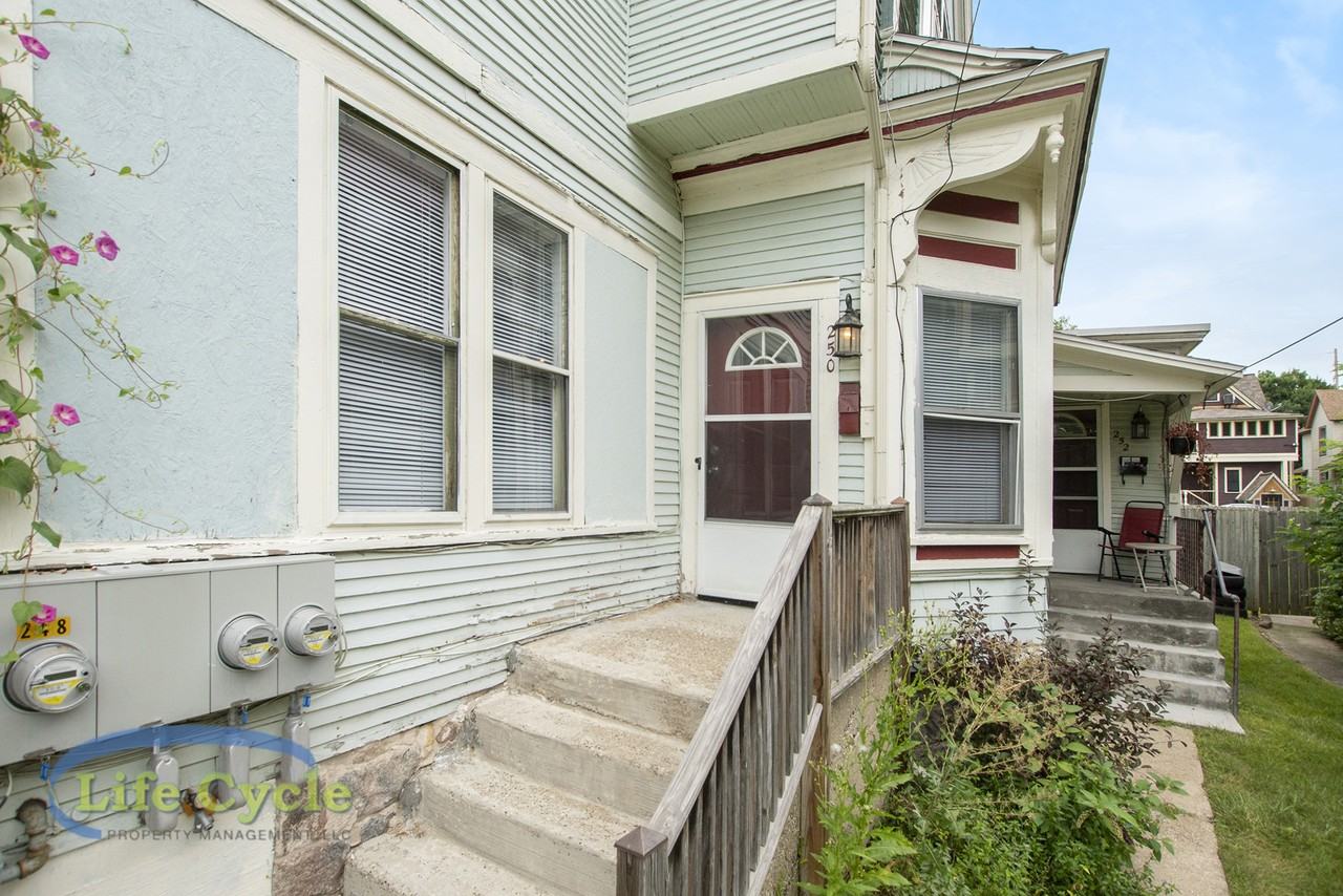 250 Henry Ave Se #250 - Photo 2 of 17