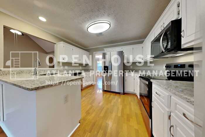 4385 Foxberry Run - Photo 5 of 23