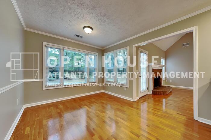 4385 Foxberry Run - Photo 6 of 23