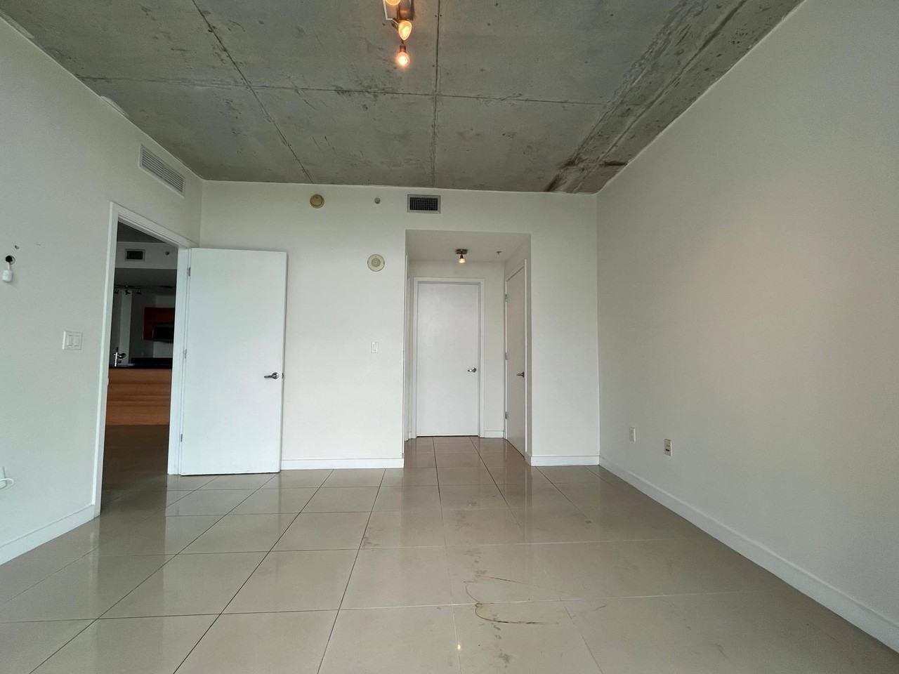 3301 NE 1 AVE H1911 #575 - Photo 6 of 13