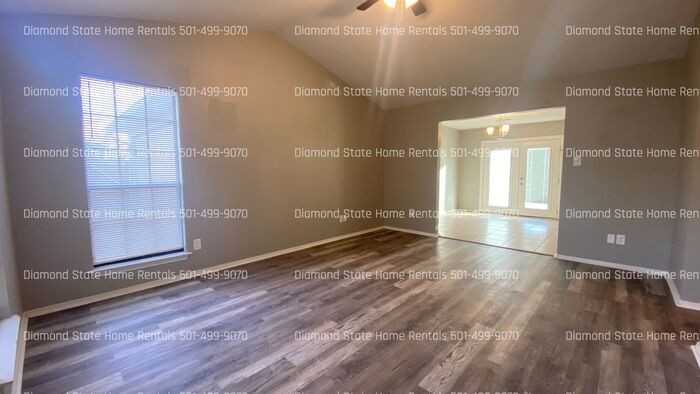 611 Martin Ln - Photo 3 of 20