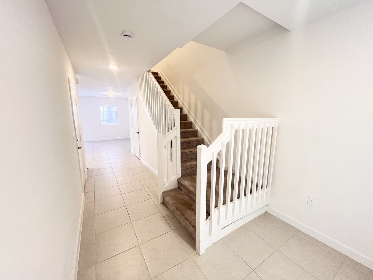 3760 Sw 50th Ave #1 - Photo 5 of 17