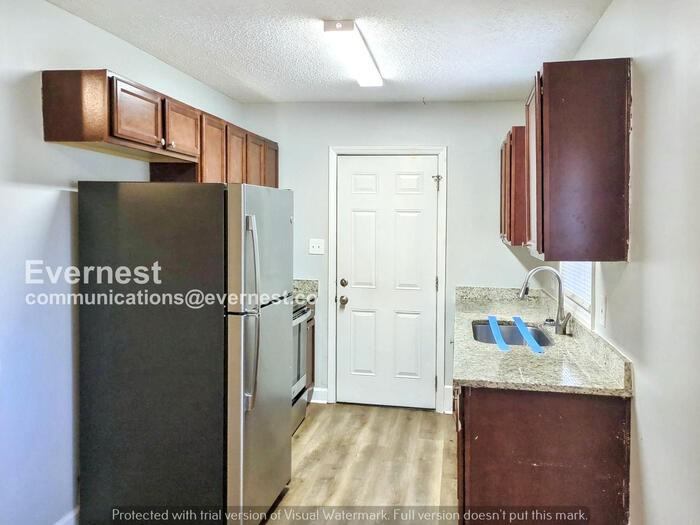 931 Carrington Dr - Photo 2 of 17