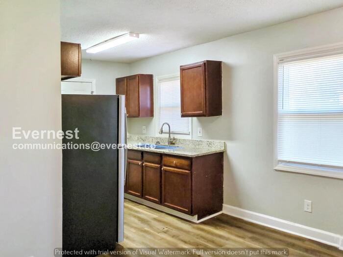 931 Carrington Dr - Photo 5 of 17