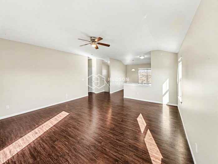 710 Charles Cir - Photo 6 of 28