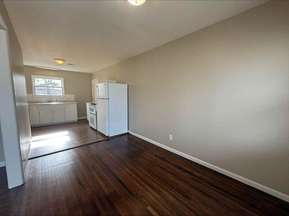 1908 W 47th Pl #1 - Photo 5 of 15