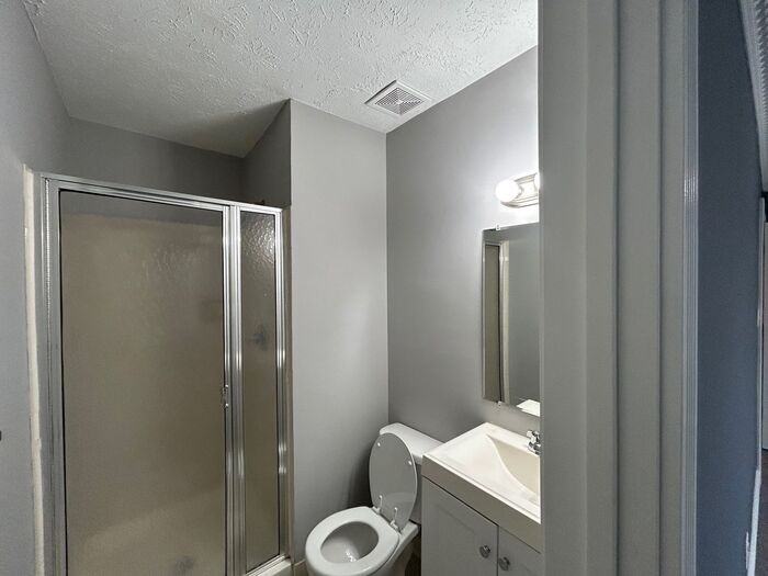 3 Stone Park Pl - Photo 4 of 12