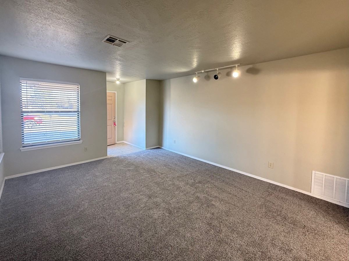 242 Barrett Pl #1 - Photo 6 of 23