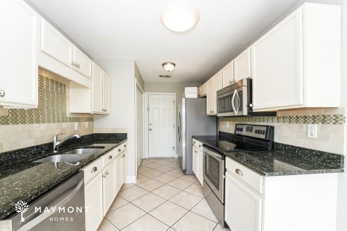 3020 Regal Dr - Photo 6 of 12