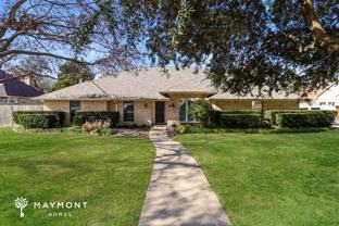 1051 Nottingham Dr - Photo 1 of 1