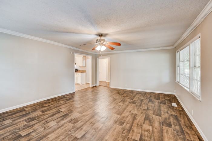 3776 Hilltop Rd Se - Photo 4 of 11