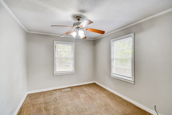 3776 Hilltop Rd Se - Photo 7 of 11