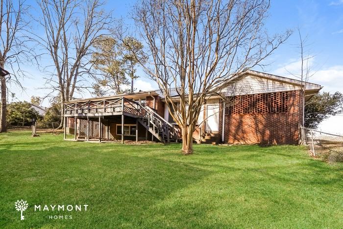 210 Forest Dr - Photo 3 of 3