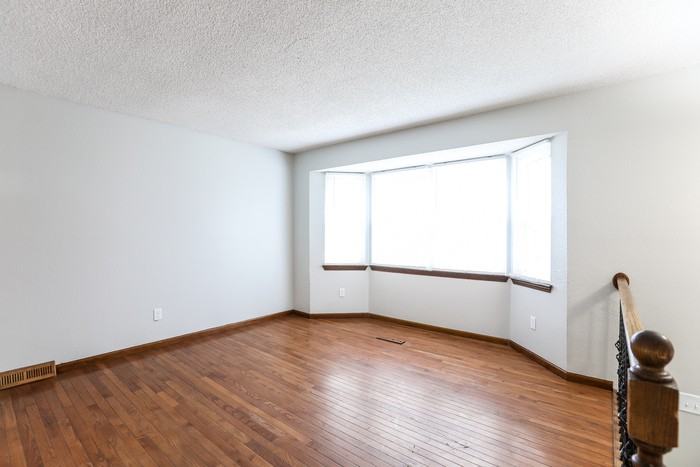 1701 Se 2nd St - Photo 2 of 10