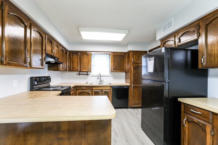 1701 Se 2nd St - Photo 5 of 10