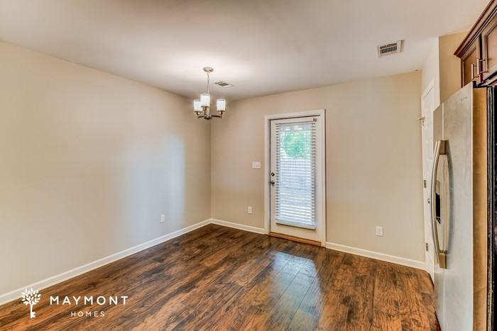 16388 Pottery Ln - Photo 4 of 11