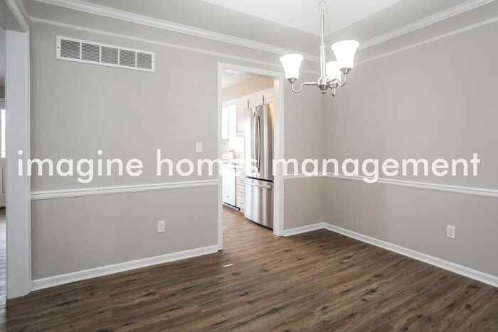 4805 Mastin St - Photo 5 of 18