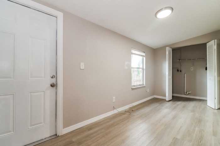 625 58th St S - Photo 4 of 15