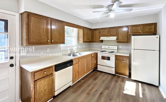 3648 Missionaire Ave - Photo 2 of 16