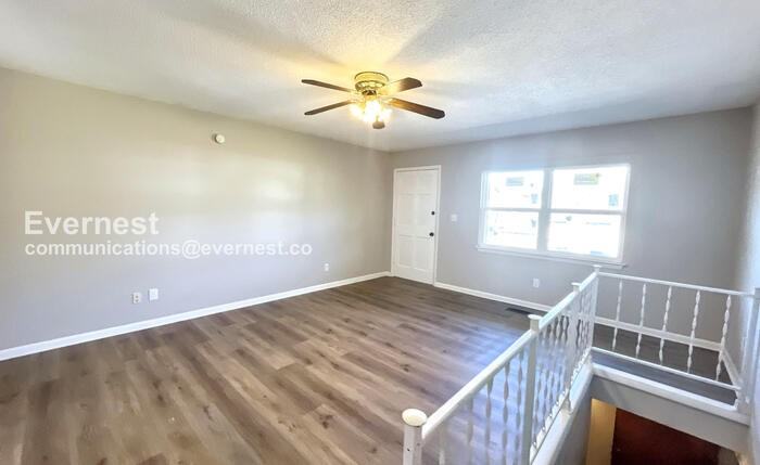 3648 Missionaire Ave - Photo 4 of 16