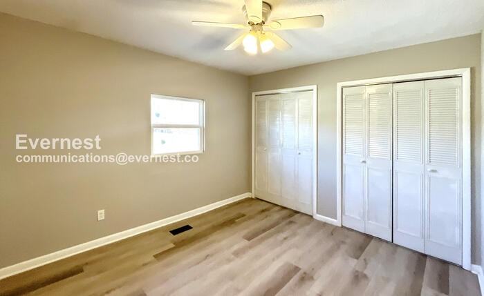 3648 Missionaire Ave - Photo 6 of 16