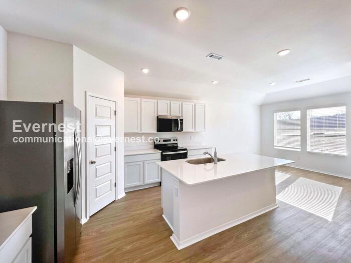 116 E Sunbelt Ct - Photo 2 of 19