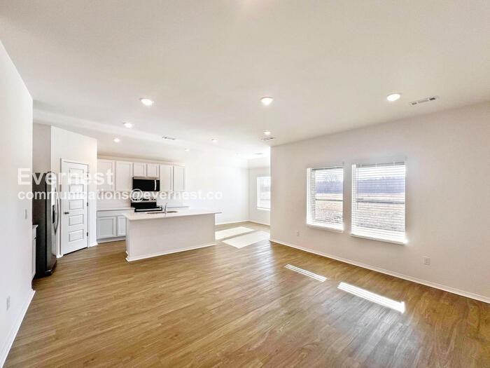 116 E Sunbelt Ct - Photo 4 of 19