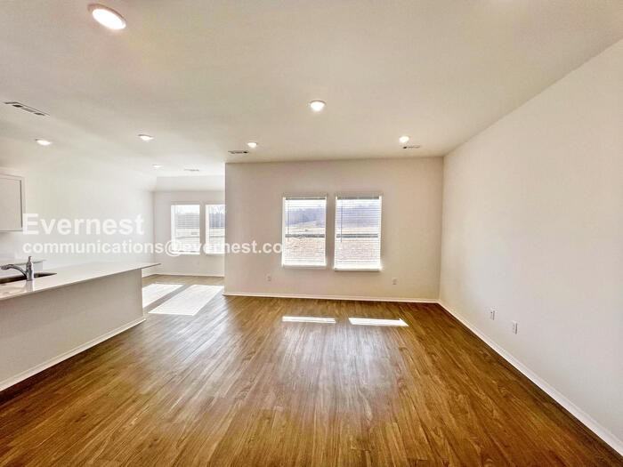 116 E Sunbelt Ct - Photo 5 of 19