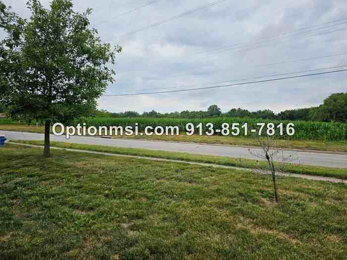 1005 Locust St #101 - Photo 4 of 23