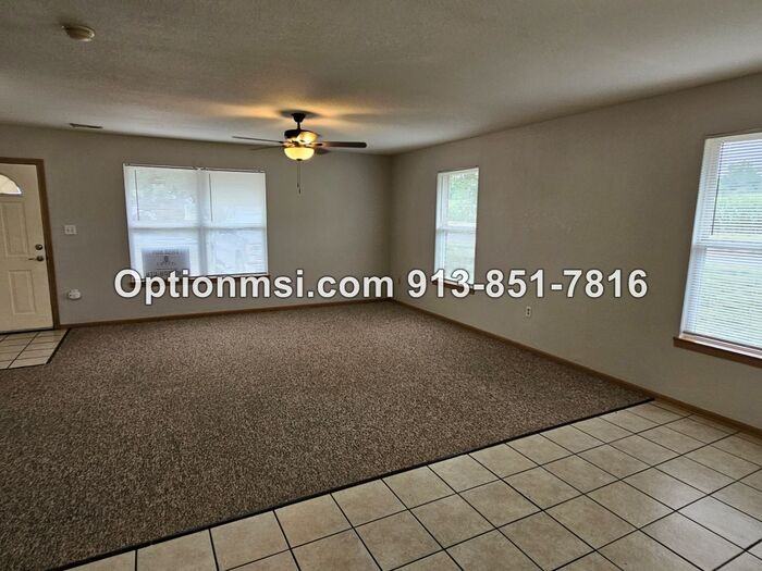 1005 Locust St #101 - Photo 6 of 23