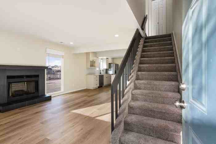 2376 Washo Cir - Photo 4 of 25