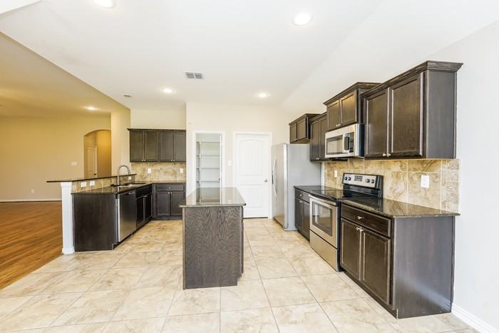 221 Jennie Marie Cir - Photo 7 of 16