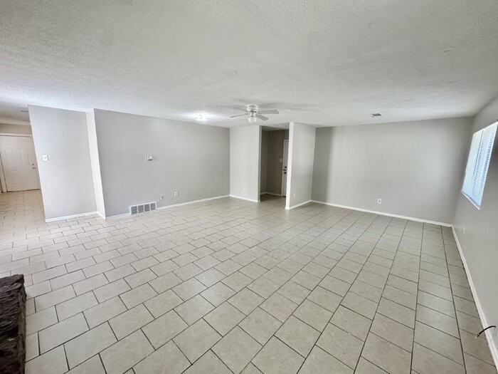 4579 Buffer Dr - Photo 4 of 23